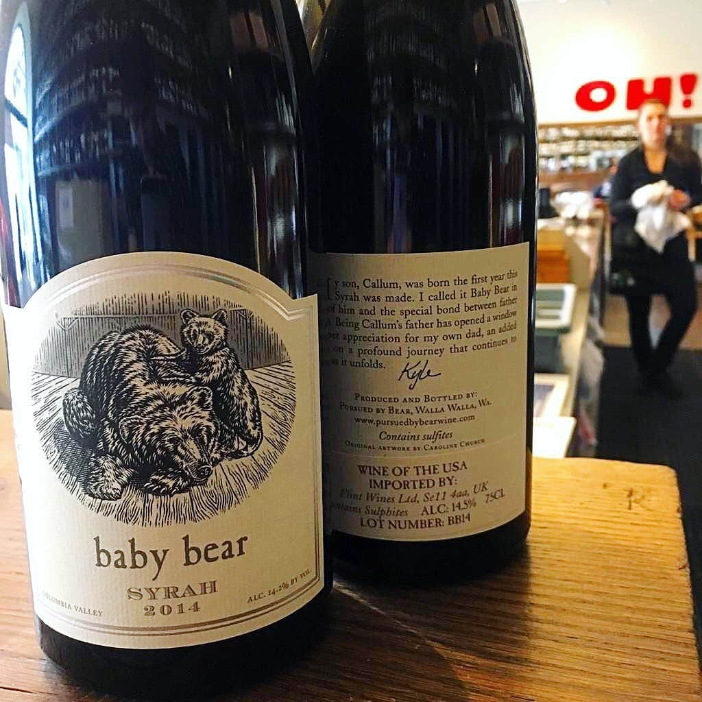 カイル・マクラクランさんのインスタグラム写真 - (カイル・マクラクランInstagram)「My friends @vinografy in Prague have a couple of bear-y nice vintage bottles of #PursuedByBearWine 🍷 Where have the bears traveled to? Tag me in your photos with the wine and I’ll repost them for a future #WineWednesday 😊📷」5月29日 22時20分 - kyle_maclachlan