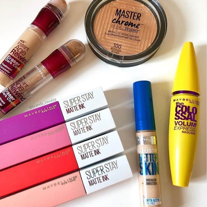 Maybelline New Yorkさんのインスタグラム写真 - (Maybelline New YorkInstagram)「Festival season is in full swing and these are some of our beauty essentials. 💛 Tell us your must-have products for the season! #regram @brenda_zavalza 🇲🇽」5月29日 23時04分 - maybelline