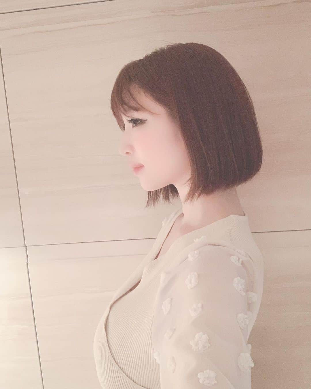 森下悠里さんのインスタグラム写真 - (森下悠里Instagram)「ばっさり✂️💫 やっぱりボブが私らしい - @risel_kazu カズさんに 可愛くしてもらいました💓 - #hairstyle #cut #bobhaircut #howdoilook」5月29日 23時44分 - yuurimorishita