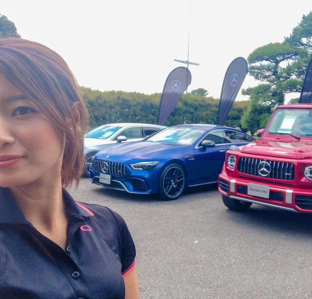 彩海のインスタグラム：「. . . 先日仕事場では聞けない話たくさんしてくださって。 若くして役員になったその方も 歳上部下に悩んでいたり 男の嫉妬の中で戦ってたり 社内で意地悪されたりしたんだけど… . ナニクソ根性で最年少でこの地位まで のぼりつめたんです。 って聞いて。 . . 重なりすぎて共感しすぎて涙我慢したのと だから私、この方と凄く気持ちよく仕事ができるんだ！って腑に落ちた。 . . “小野さんの事を女性とか歳下とか隔たりなく 上司と認め切ってる○○さんがいて。 それを見て感じて、御社ってすごくいい会社だなぁって思ったんです” . . . この会社に入って お客様からもらった 1番嬉しい言葉でした。 . それを聞いた歳上部下さんも涙ぐんでて。 私、本当に頑張ってきたことが やっと報われてる。 間違ってなかった。って その言葉を聞いて思ったんです。 . . ヒトの上にたって仕事するいま。 . 部下に対して ナニが正解なのかわからなくて 悩みながらもマネージメントしたり 結果だしたり 嫌われ役になって、ちょー嫌なやつにならないといけなかったり。 本当に日々試行錯誤で悩み事が尽きません。 . . そんな私の精神状態に 昨夜の言葉は効きすぎて。 . . 本当に嬉しかった。 そんな喜びを与えてもらえる仕事ができて幸せです。 . . . わたしは不完全で手探りだけど もっともっとお客様に喜んでもらえる仕事がしたいと思いました。 . . . #忘れたくない言葉 #忘れない #生きる力 #仕事#職場#お客様#働く女性#女上司 #オフィシャルブログ開設間近 #こーゆー事書きたい #記録したい」