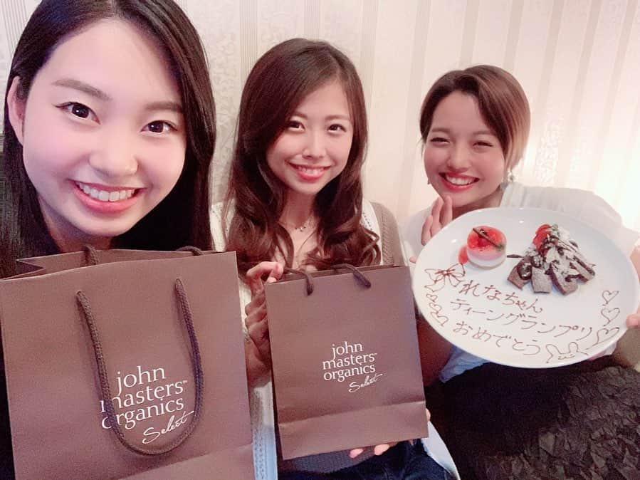 のインスタグラム：「. サプライズしようと思って計画してたのに逆にサプライズされた😂🎁 ほんま好き。ありがとう🥺❤️ ･ #セレイア」