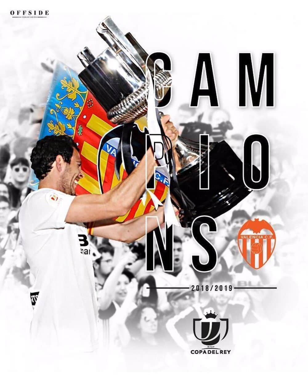 ダニエル・パレホさんのインスタグラム写真 - (ダニエル・パレホInstagram)「Que somos CAMPEONES DE COPA... Hay que decirlo más!!! 🦇⚪️⚫️🦇🏆」5月30日 0時32分 - dani_parejo10