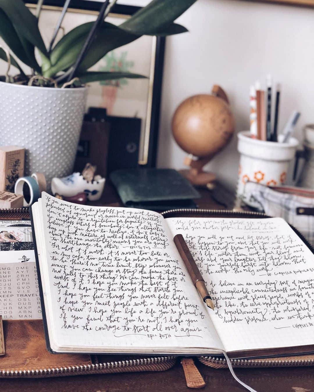 Catharine Mi-Sookさんのインスタグラム写真 - (Catharine Mi-SookInstagram)「I love the simplicity of a good pen and notebook. While it’s fun to scrapbook, draw and experiment with new things in my journal, my biggest delight still stems from the synergy of my heart and thoughts, the movement of writing them out on paper and seeing the ink flow out from the nib. It’s my form of meditation and no matter what, it’s the blank page where my soul comes out to play. And the accoutrements, tables, desktops, nooks and crannies, riversides, coffee shops and the like are merely my zen garden for such. 🖋📖 . . . Speaking of zen gardens, my creative space is honored to be graced with some new treasures thanks to the wonderful team at @galen_leather. Featured here are the Wooden Sketchbox, Wooden Pen Case Display With Lid, Leather A5 Zip Folio & Leather Wallet for TN Passport. . . . #journaling #penandpaper #penmanship #ystudio #franklinchristoph #fountainpens #galenleather #deskaccessories #deskgoals #aquietstyle #deskspace #stationery #loveforanalogue #kunisawa #stationerylove #dailyjournal #journallove #petalsandprops #abmspaces #writinglife #pegandawl #bookhou #showmeyourplanner #interior4inspo #creativespace #plannercommunity #thedailywriting」5月30日 0時35分 - catharinemisook