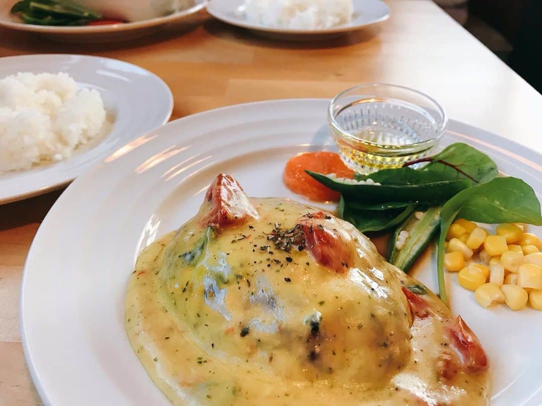 石川文菜のグルメインスタ