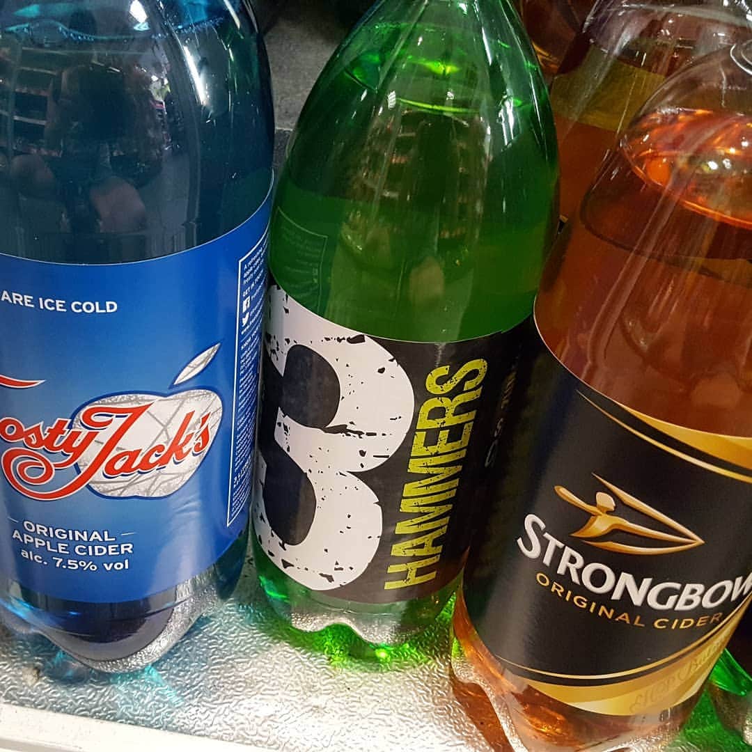DragonForceさんのインスタグラム写真 - (DragonForceInstagram)「Ever wondered where we get our  literary award winning song titles from!? Bottles of 2 quid shitty cider thats where!! (actually a true story haha) Anyone got drunk on this before!? #dragonforce  #cider  #hangover」5月30日 0時47分 - dragonforcehq