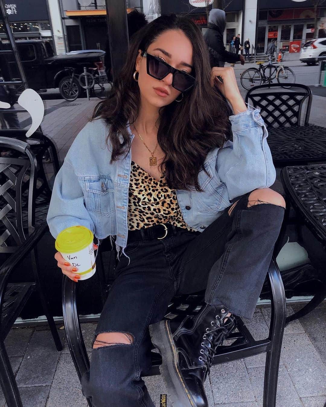 Angel™さんのインスタグラム写真 - (Angel™Instagram)「Which outfit would you add to your shopping list today? credit @nataliealysa 🛍 Where to Buy Outfit 1 & 2? 👉🏻 link in my bio or dress-as.com 👈🏻 (brands are tagged) . #americanstyle #ootd #style #fashion #shopping ❤️」5月30日 1時04分 - americanstyle