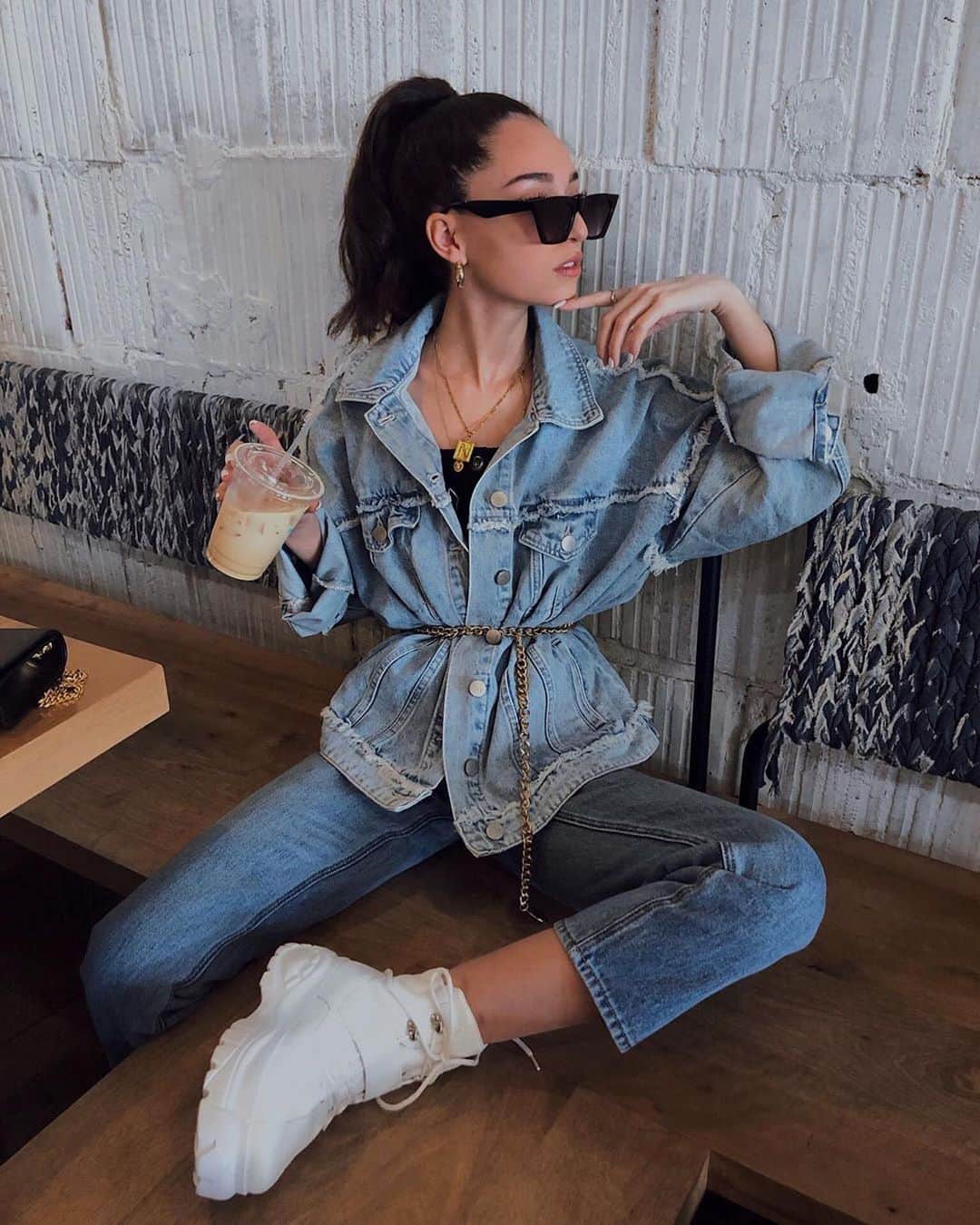Angel™さんのインスタグラム写真 - (Angel™Instagram)「Which outfit would you add to your shopping list today? credit @nataliealysa 🛍 Where to Buy Outfit 1 & 2? 👉🏻 link in my bio or dress-as.com 👈🏻 (brands are tagged) . #americanstyle #ootd #style #fashion #shopping ❤️」5月30日 1時04分 - americanstyle