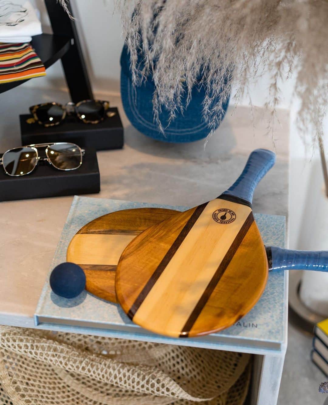MR PORTERさんのインスタグラム写真 - (MR PORTERInstagram)「We joined our friends over at @netaporter for their #JETAPORTER 2019 trip to Greece. Sun, sea and style.⠀⠀ Here’s a little look at what happened. 🧿⠀⠀ -⠀⠀ A special thank you to @mrp, @desmondanddempsey, @miansai, @onia, @frescobolcarioca, @folkclothing, @poptradingcompany, @veja, @santoniofficial, @muloshoes, @cutlerandgross, @cubitts and @andersonandsheppard.⠀⠀」5月30日 0時57分 - mrporter