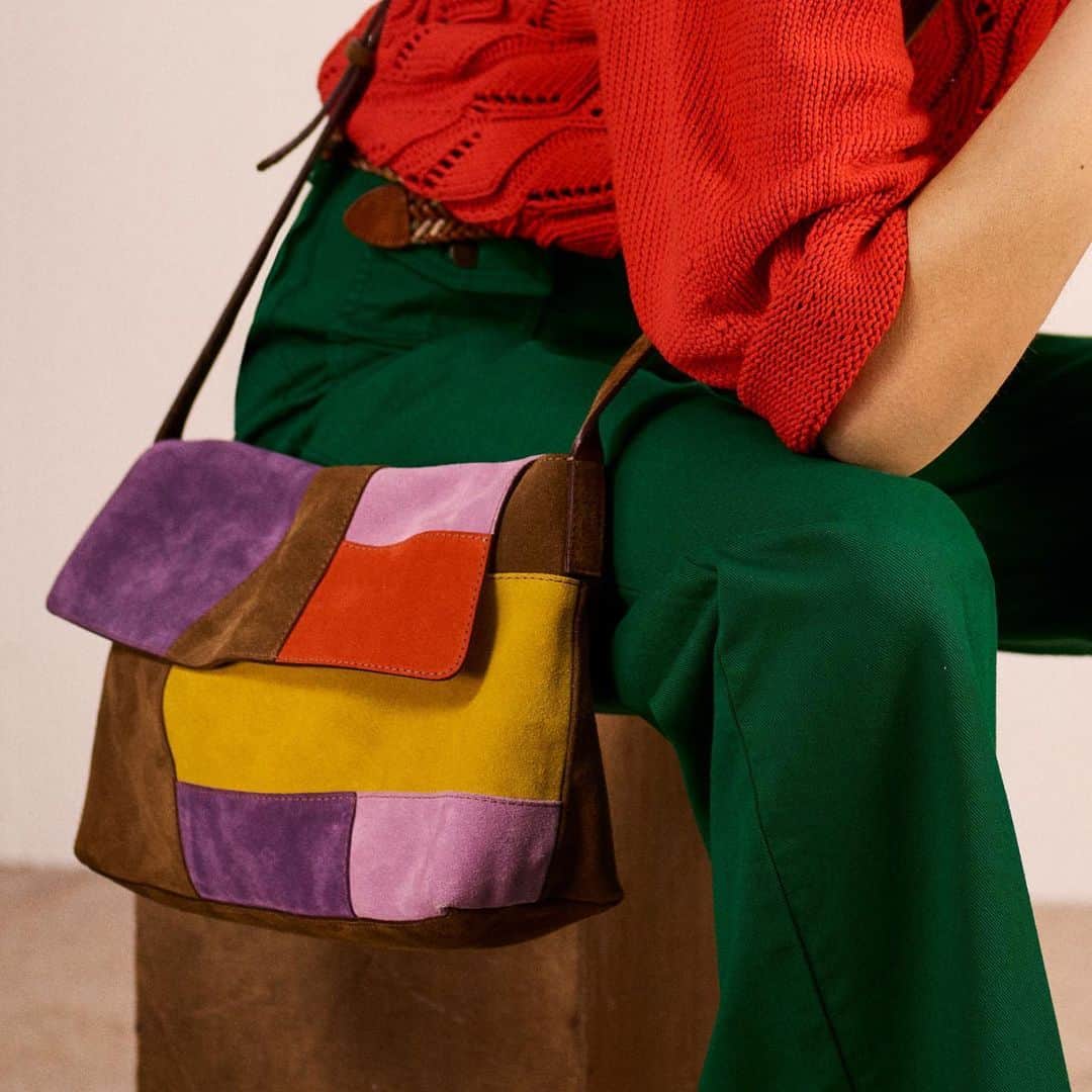 ジェラールダレルさんのインスタグラム写真 - (ジェラールダレルInstagram)「Jimi le sac en cuir velours multicolore. Our multicoloured Jimi bag in suede. #gerarddarel #multicolouredbag #suedebag #jimibag  #darelbag」5月30日 1時24分 - gerarddarel