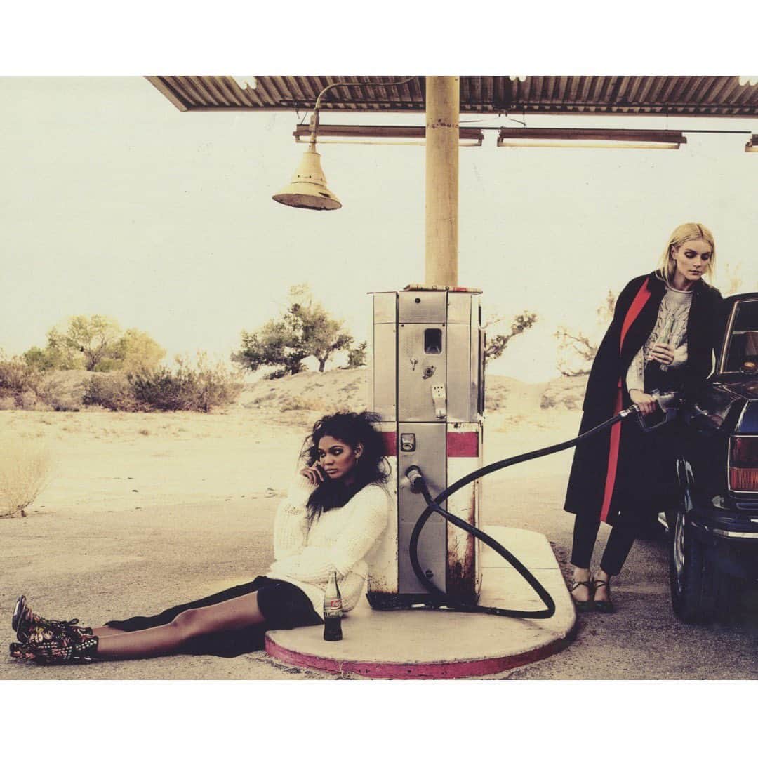 ジェシカ・スタムのインスタグラム：「Fill ‘er up ⛽️ @vogueitalia with my girl @chaneliman by @MichelComteStudio @ayako.michel @giuliomartinellivogue @cynthiahadden @dennisgots @nathanhejl」