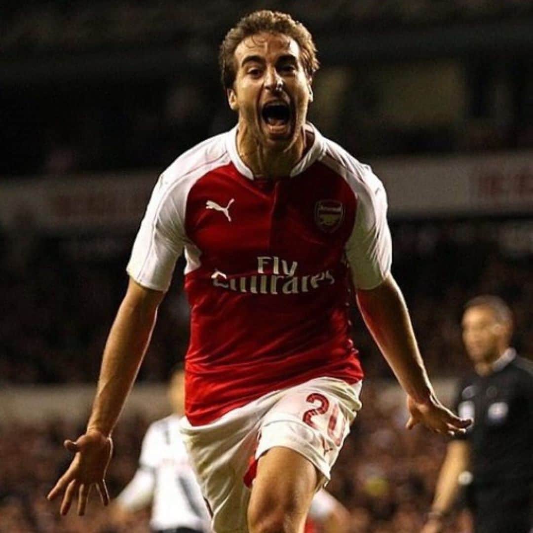 マチュー・フラミニのインスタグラム：「Come on boys !! Let’s make it count tonight and bring the Cup home.  Sending all my support to my ex team mates of @arsenal . 💪🏽💪🏽 #gunners #europaleague #arsenal」