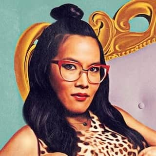 ガブリエル・ユニオンさんのインスタグラム写真 - (ガブリエル・ユニオンInstagram)「Today’s #WCW is the hysterical and brilliant, @aliwong. I'm a massive fan of her comedy specials and I know I’m going to love the new movie she stars in, Always Be My Maybe, out this Friday! This woman is a multi talented actress, comedian, writer and mother.  And - she has a book coming out, so mark those calendars for October 15th! She’s honest and raw and funny about so many topics including motherhood.  I have never met her, but in my mind, I feel like we are bffs and could enjoy Grease 2 together. She is my girl for all seasons. Let us lift her up in the light of goodness and hold her there!」5月30日 4時09分 - gabunion