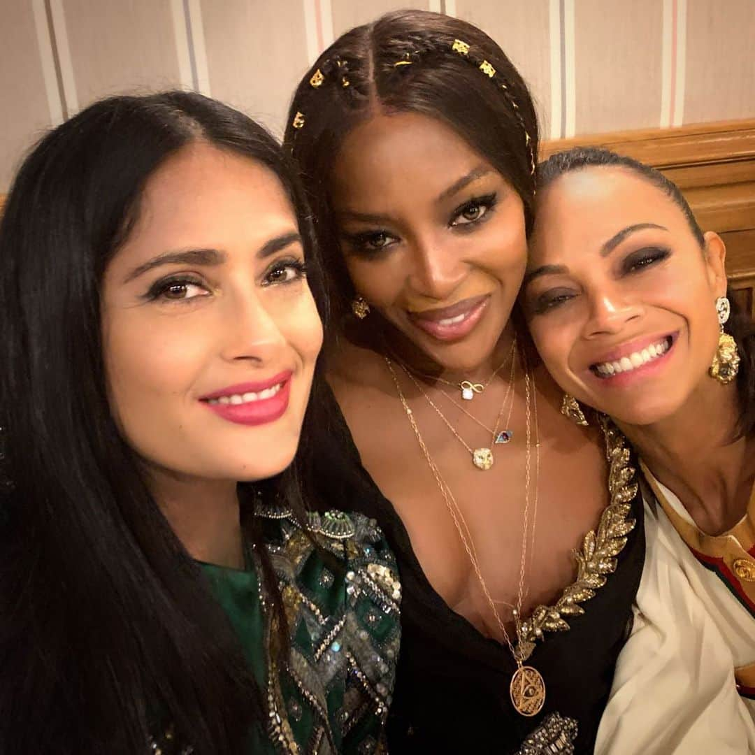 サルマ・ハエックさんのインスタグラム写真 - (サルマ・ハエックInstagram)「#girlsnightout @naomi @zoesaldana - Photo by @edward_enninful」5月30日 4時37分 - salmahayek