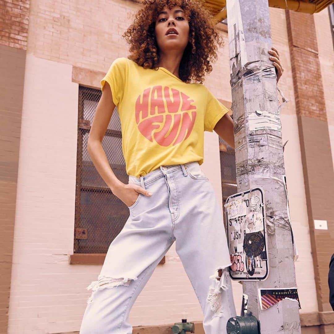 motherdenimさんのインスタグラム写真 - (motherdenimInstagram)「This Shirt Says It All 😜 | Via @saks The Little Goodie Goodie Tee in Have Fun Spark & The Huffy Flood Chew in Really Hella Hot」5月30日 5時12分 - motherdenim