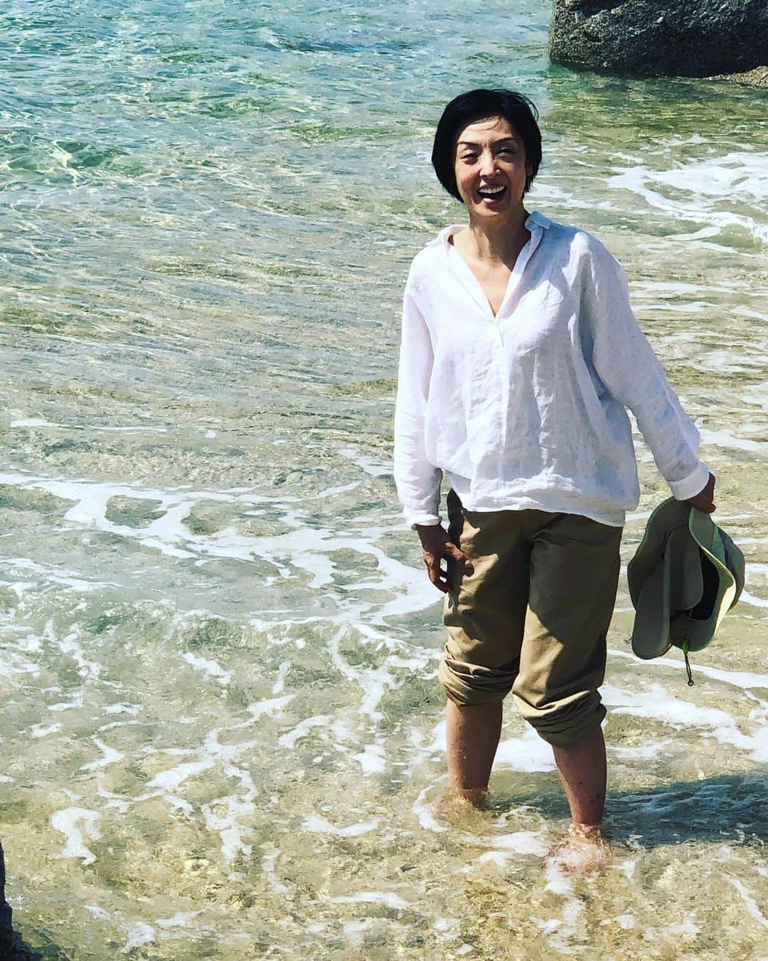 草刈民代さんのインスタグラム写真 - (草刈民代Instagram)「ここは、#いなか浜 。 #海水の温度もちょうどいい感じ。 #気持ちよかった！ #屋久島 #草刈民代」5月30日 15時26分 - tamiyo_kusakari_official