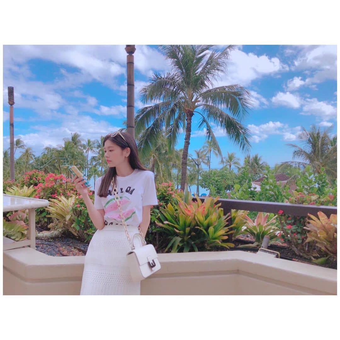 チョン・ソミンのインスタグラム：「가장 그리운 건 하와이🌴 하늘」