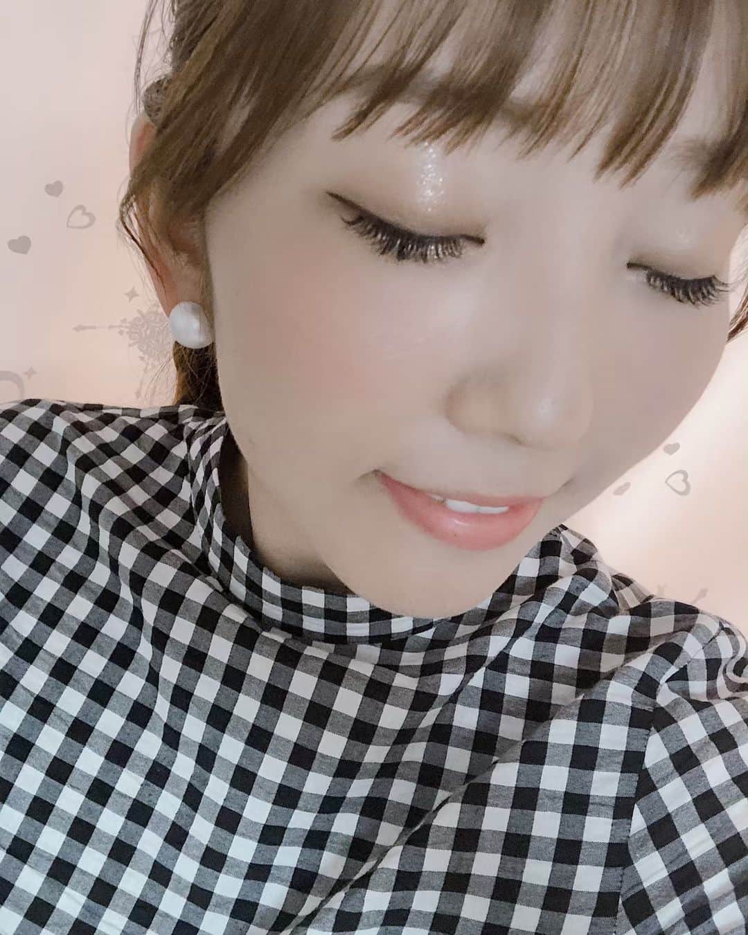 木下望のインスタグラム：「おはのん🥰 マツエクつけたて〜🌱一生やめれない〜🌱超らくちんだよ🥰 #dot1101 さんいつもありがとうございます💞 #マツエク #マツエクデザイン #渋谷マツエク #まつ毛エクステ」