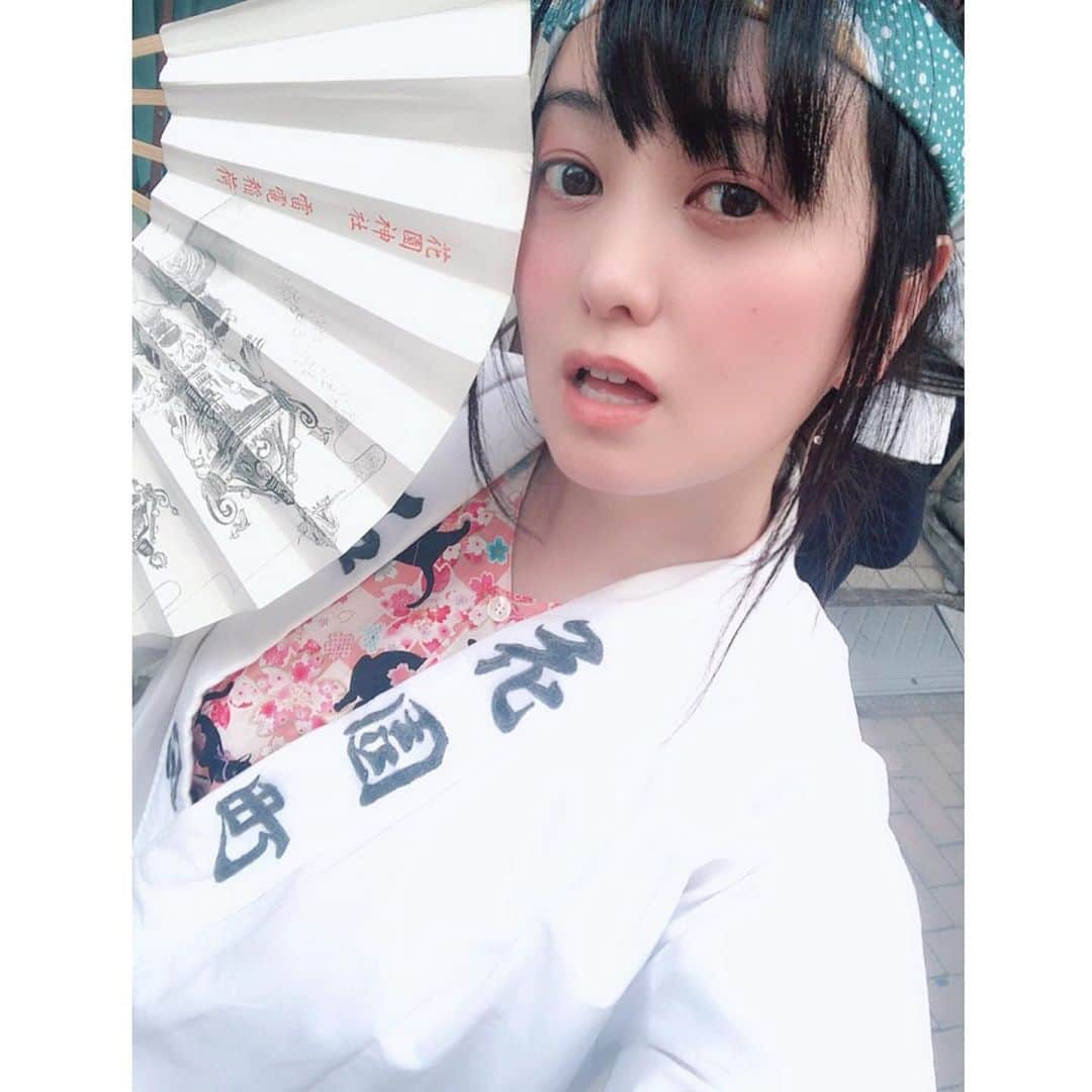 脊山麻理子さんのインスタグラム写真 - (脊山麻理子Instagram)「５月とは思えない程かなり暑かったけど楽しかった♡また来年♡かつげますように♡ #花園神社例大祭2019 #お神輿 #花園町会 #新宿 #お祭り好き #来年もたのしみ」5月30日 10時40分 - mariko_seyama_milkpon