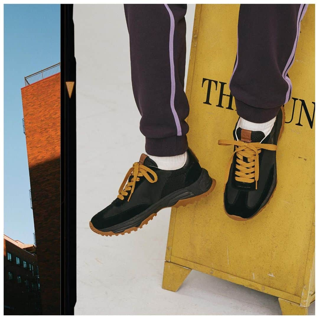 コーチさんのインスタグラム写真 - (コーチInstagram)「Kicks for going places or hanging out. Check out all our summer sneakers online now. #CoachNY」5月30日 10時33分 - coach