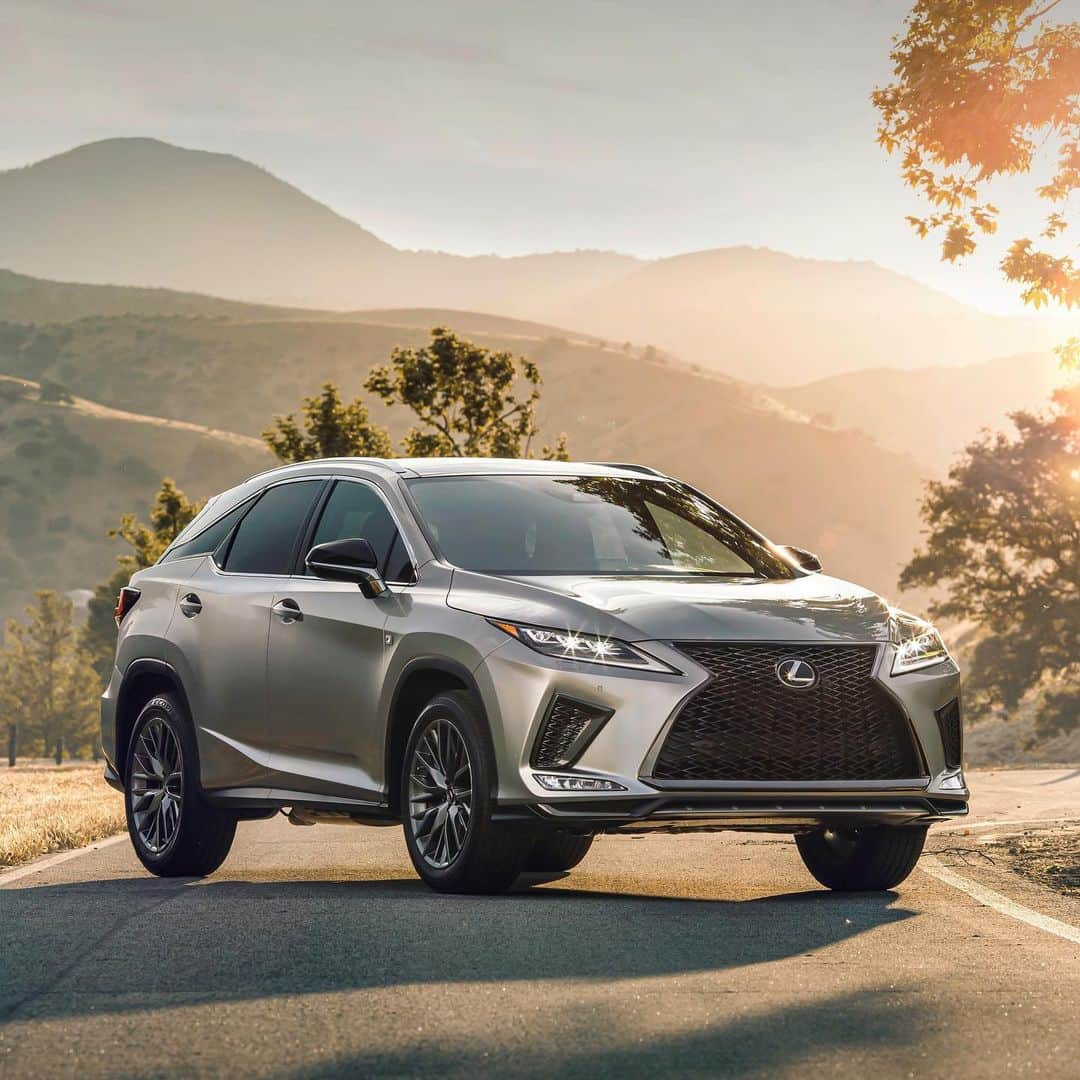 Lexus USAのインスタグラム：「A refined look, enhanced safety and comfort, with new connectivity options. Introducing the new 2020 #LexusRX. Visit the link in the bio to learn more.」