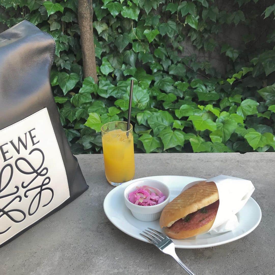 岡元優香のグルメインスタ