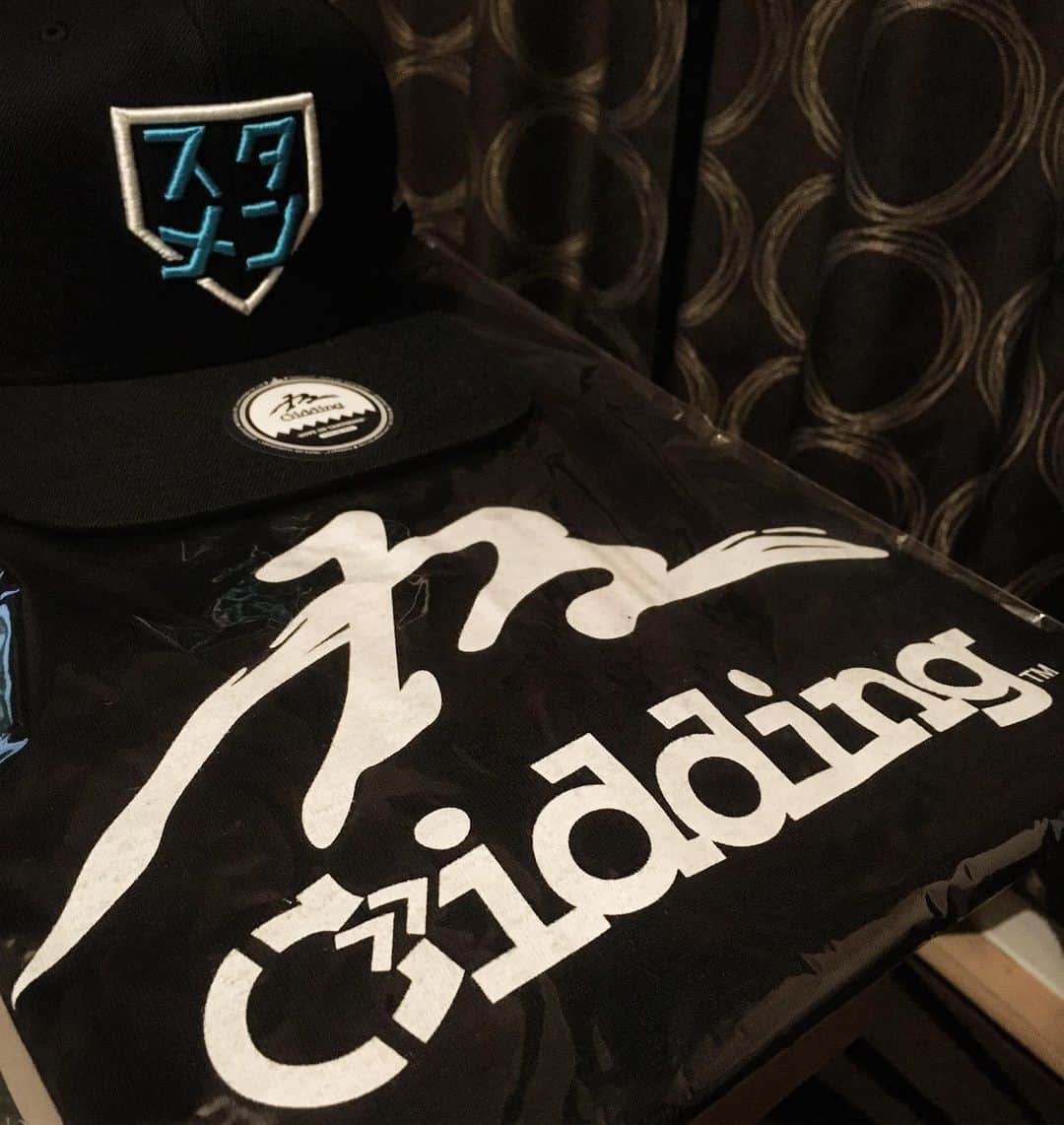 DJ FUKUのインスタグラム：「ダイゴいつもありがとうやで #giddingforheadz #yosuga_shop #djfuku #スタメン #昭和レコード」