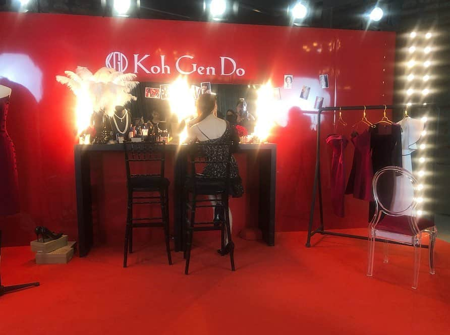 由架子 川野さんのインスタグラム写真 - (由架子 川野Instagram)「#kohgendo﻿ #kohgendothailand ﻿ #kgdredcarpet  @kohgendo_thailand ﻿ ﻿ ディレクターの瀬戸口さん﻿ 美肌です。。美しい😍」5月30日 12時37分 - __yukakokawano__