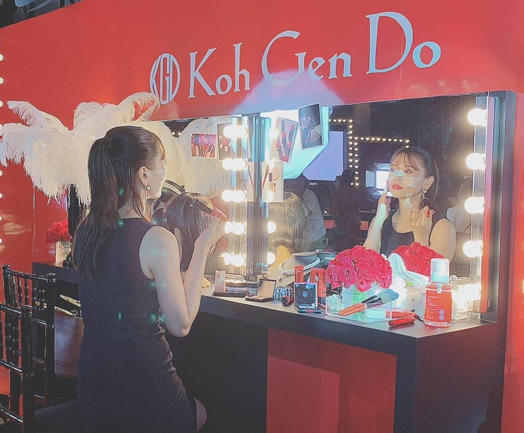 由架子 川野さんのインスタグラム写真 - (由架子 川野Instagram)「#kohgendo﻿ #kohgendothailand ﻿ #kgdredcarpet  @kohgendo_thailand ﻿ ﻿ ディレクターの瀬戸口さん﻿ 美肌です。。美しい😍」5月30日 12時37分 - __yukakokawano__