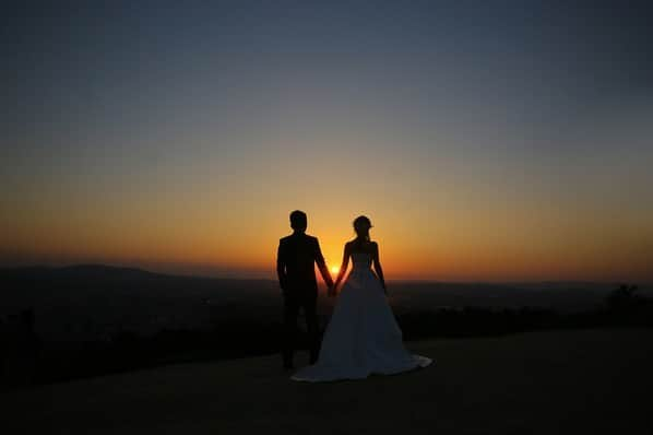 Decollte Wedding Photographyさんのインスタグラム写真 - (Decollte Wedding PhotographyInstagram)「Beautiful Sunset shot!🧡🧡﻿ ﻿ ［ Mt. Wakakusa Nara 若草山 奈良］﻿ photo by @aiki_shimozono.tvb﻿ Hair&Makeup @maeda.noriko_hairmake_tvb﻿ ﻿ @studiotvb_nara﻿ @decollte_weddingstyle﻿ @decollte_weddingphoto﻿ ﻿ #overseasprewedding #japanpreweddingphoto #preweddingphoto #prewedding #japan #sunset #sunsetphoto #nara #decolltephoto #deer #love #romantic #海外婚紗 #唯美 #婚紗攝影 #日本 #奈良 #鹿仔 #花嫁 #日式  #婚展 #婚展優惠」5月30日 12時41分 - d_weddingphoto_jp