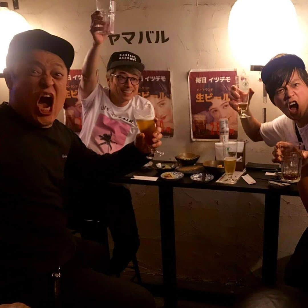 田村淳さんのインスタグラム写真 - (田村淳Instagram)「この季節の外飲みは最高だね！ 久しぶりのお酒で、かなり酔ってしまいましたが…とても良い息抜きになりました^_^  #外飲み #三宿 #ポテトサラダおかわりしたよ #BALR.」5月30日 12時49分 - atsushilb