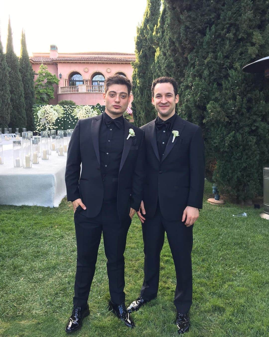 ベン・サヴェージさんのインスタグラム写真 - (ベン・サヴェージInstagram)「Groomsmen #cherylandmattrimony @theblacktux」5月30日 13時08分 - bensavage