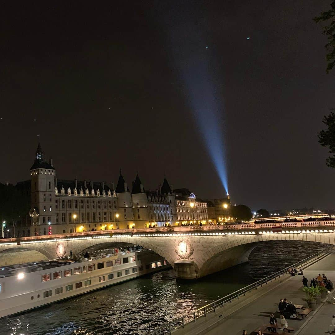 石田ひかりさんのインスタグラム写真 - (石田ひかりInstagram)「Bonsoir Paris❣️」5月30日 13時49分 - hikaringo0525