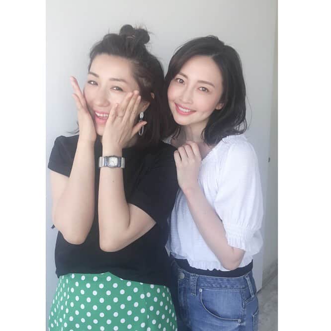 沢田ゆうのインスタグラム：「初めてご一緒させて頂きました﻿ 長井さん @kaorimake﻿ とてもとても素敵でした…💓﻿ ありがとうございました🥰﻿ #shooting﻿ #beauty」