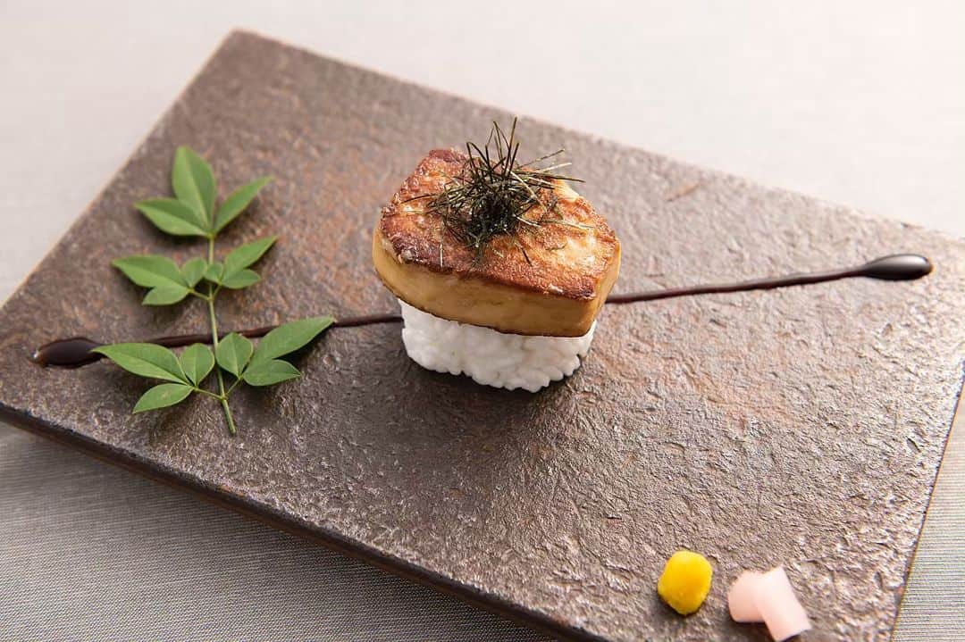 東京タワーの麓の結婚式のグルメインスタ