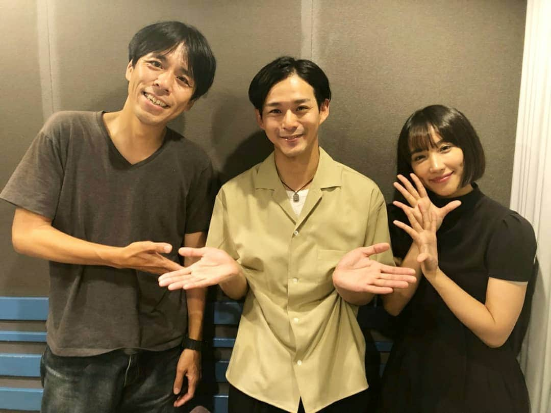 末野卓磨さんのインスタグラム写真 - (末野卓磨Instagram)「初のラジオ出演終えました‼️ 聴いて下さった皆様、ありがとうございました🙇  NACK5 THE 魂 様  出演させて頂きありがとうございました🙇  藤井ペイジさん、岡田サリオさん  凄かった。楽しかった🎵  声でしか伝えられないラジオという世界、いかに楽しく伝えるか  瞬時に判断して進行して行くお二方に、感動しっぱなし。  ずぅっと出たいと思ってたラジオ、念願叶った夢のような時間でした✨  クイズの回答、びっくりな量‼️👀これがラジオの力‼️‼️ 短い時間でしたが、沢山のリスナーの皆様と時間を共に出来て幸せでした。 ✨感謝✨  #nack5 #soul795 #radio」5月31日 0時21分 - takuma_sueno