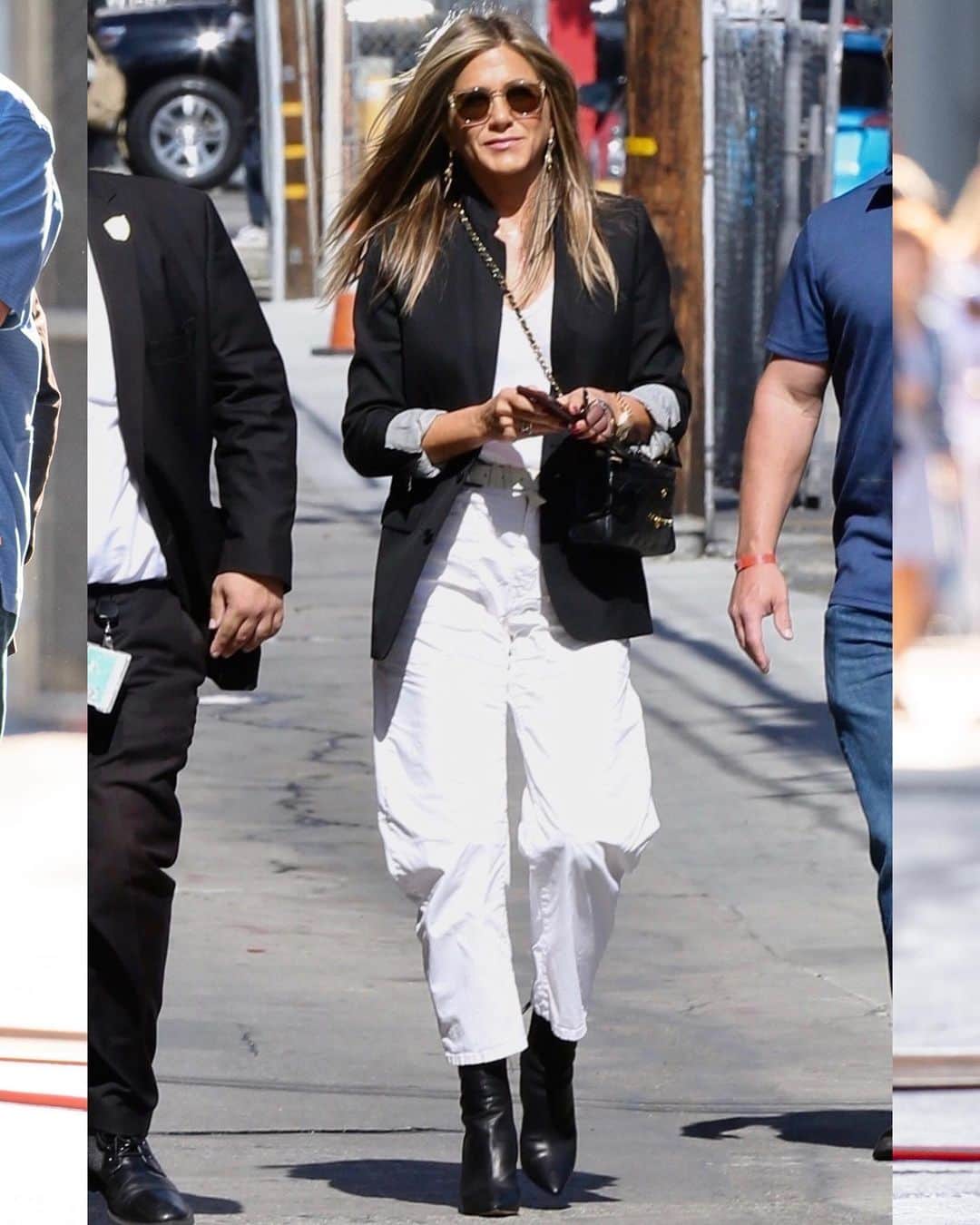 Just Jaredさんのインスタグラム写真 - (Just JaredInstagram)「Jennifer Aniston spotted in two different outfits filming her appearance on @jimmykimmellive! See more on JustJared.com #JenniferAniston Photos: Bauer & Backgrid」5月31日 0時18分 - justjared