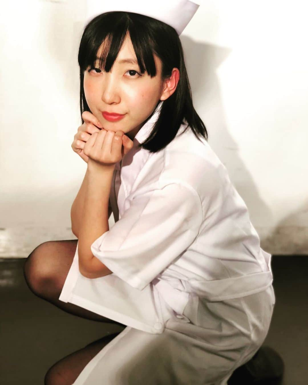 山田愛奈さんのインスタグラム写真 山田愛奈instagram 「お注射しちゃうよ～～💉 ・ 速いビーム チェキ 白衣の天使 献血行こうね」5月31日 0時38分 Ainaphu