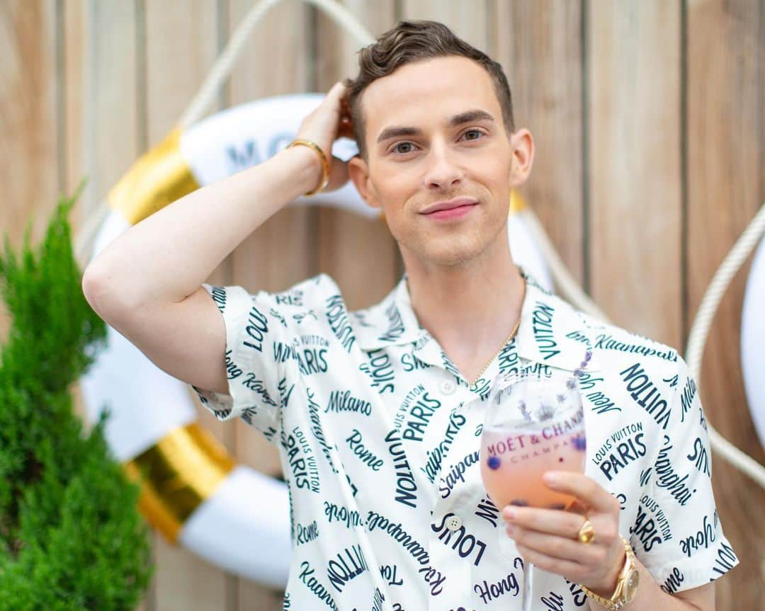 アダム・リッポンさんのインスタグラム写真 - (アダム・リッポンInstagram)「Such a blast celebrating with @MoetUSA yesterday. Moet Ice is my new jam 🍾 The first champagne MADE to be served over ice ❄️ #MoetPartner #MoetMoment.」5月31日 0時47分 - adaripp