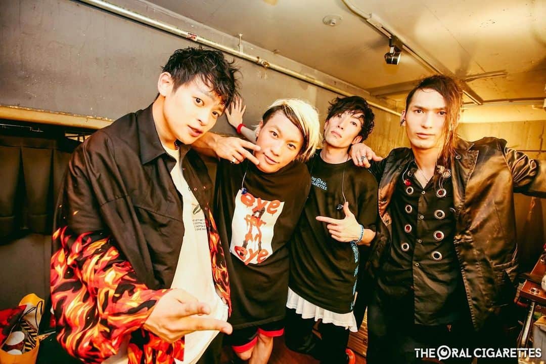 鈴木重伸のインスタグラム：「KK TOUR in 台北 ファイナルでございました。 最高の夜をありがとうございました。 photo by viola」