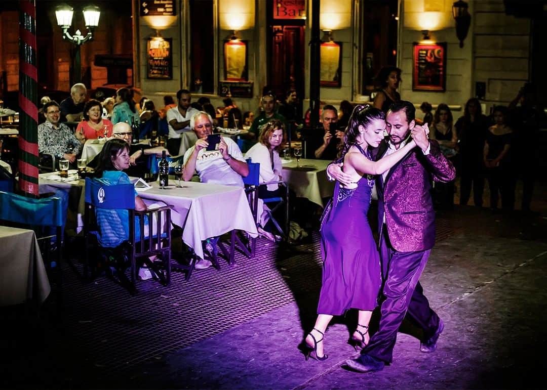 National Geographic Travelさんのインスタグラム写真 - (National Geographic TravelInstagram)「Photo by @dina_litovsky | Every evening, tourists and locals can watch couples tango in Buenos Aires' second oldest square, Plaza Dorrego in the neighborhood of San Telmo. Buenos Aires is considered the birthplace of this world-famous, sultry dance.」5月31日 1時18分 - natgeotravel