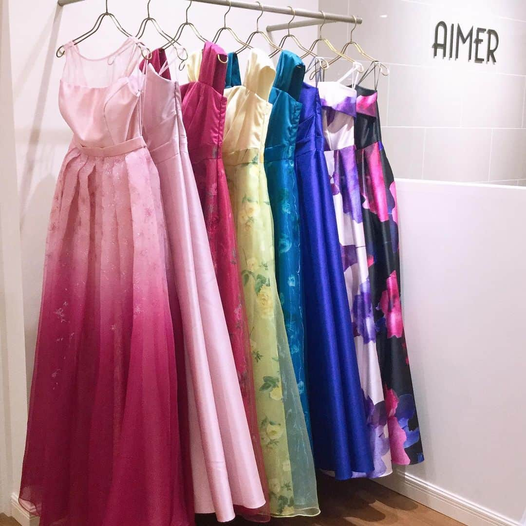 ペリエ千葉さんのインスタグラム写真 - (ペリエ千葉Instagram)「【本館4階／AIMER】 . 千葉県内のエメ最速での開催 6月7日(金)〜9日(日)の3日間限定で 千葉店にてステージドレスセールを行います!! ． そして今年はエメが40周年を迎えました♪ anniversary yearとして 特別企画などたくさんご用意しております！ ． ただいま土日の方がスムーズにご案内できます♪ ご予約お待ちしております。 ☎︎043-227-9351 . . #エメ#AIMER#ステージドレス#二次会#花嫁  #40周年#anniversary#perie#ペリエ#ペリエ千葉 #ペリエDS」5月30日 16時40分 - perie_chiba