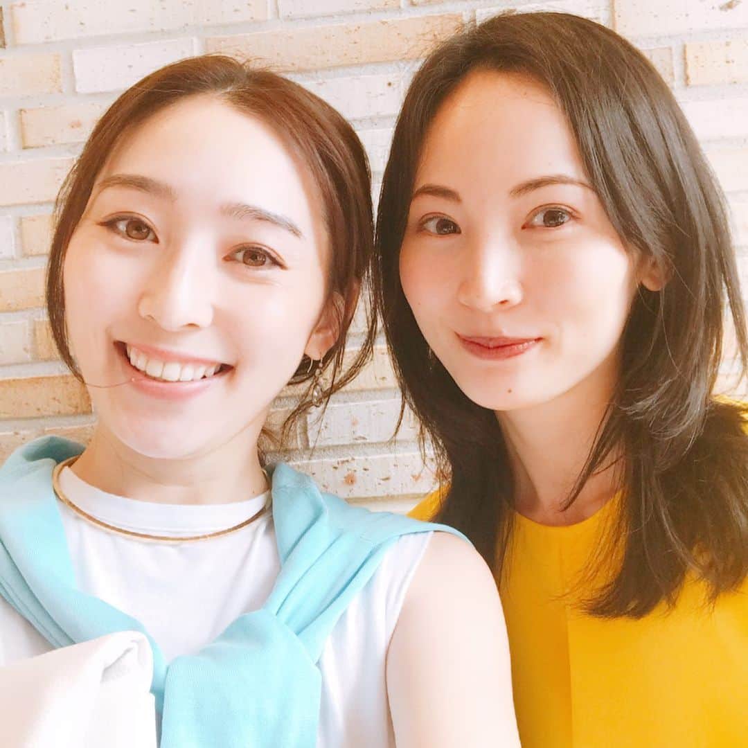 日高薫のインスタグラム：「今日はかなちゃんとランチしてとっても癒さてきました😌💓 私の大事な時間❤️ #大好きな #かなちゃんと #lunch #癒されタイム #instagood #instabeauty #beauty #beautiful #シロノニワ #シーフード」