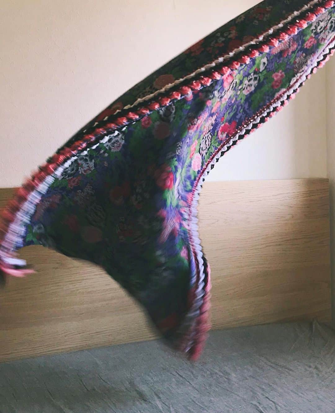 蓮沼千紘さんのインスタグラム写真 - (蓮沼千紘Instagram)「knitted vintage dress. . . "FLY" @endvintage × #aneddy  6/14-20 @iaaam_matsuyama . . . . . #vintage #vintagecloth #knit #aneddyflyendvintage  #fly #aneddy」5月30日 16時57分 - knitchihiro
