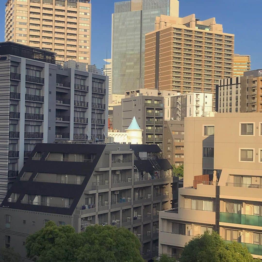田中裕介のインスタグラム：「🏢🏢🏰🏢🏢」