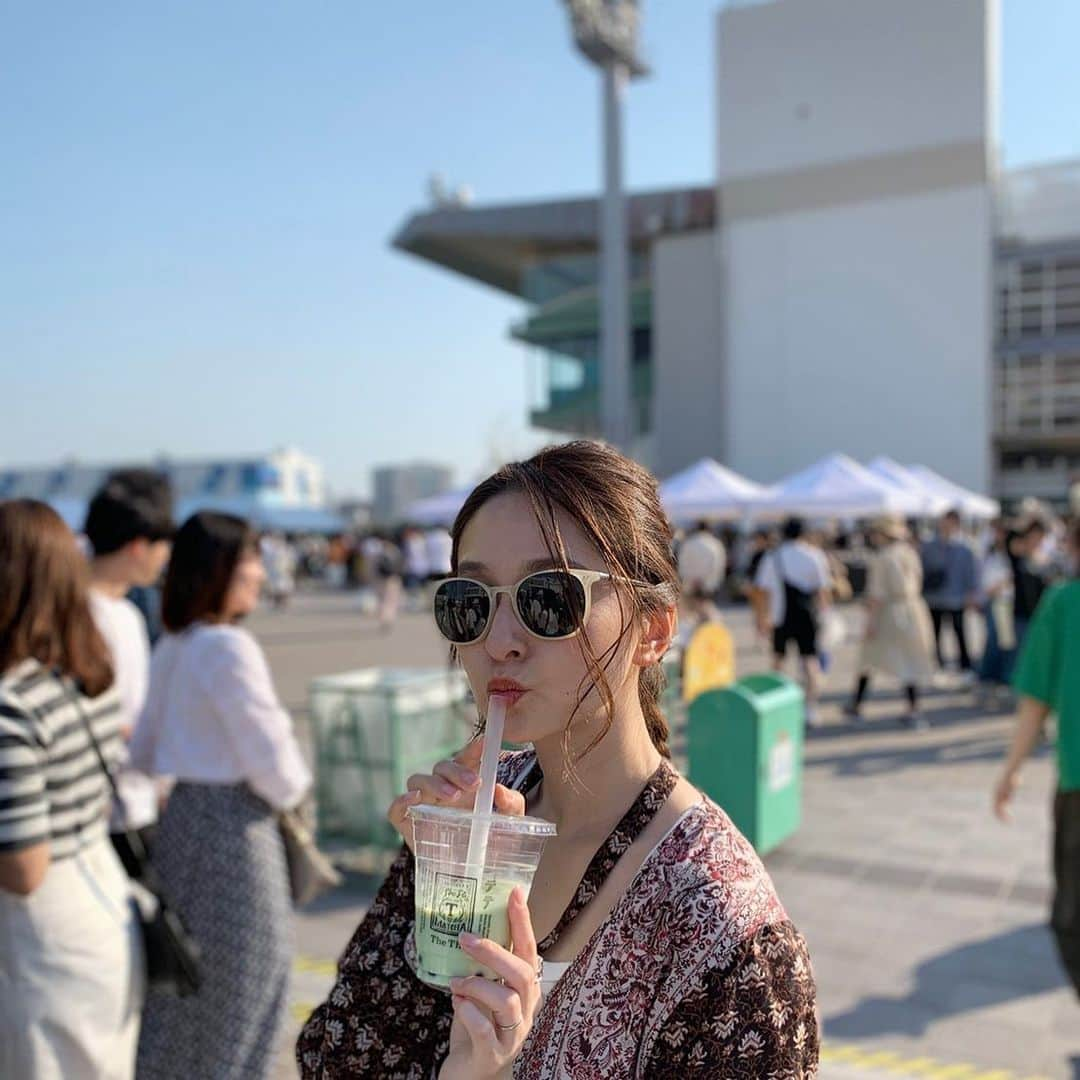 海下真夕さんのインスタグラム写真 - (海下真夕Instagram)「. 「今日タピってく？」 って言ってみたい😊  #タピオカ #抹茶ミルク #thethe #テテ #いつかの写真」5月30日 17時16分 - kaigeworld