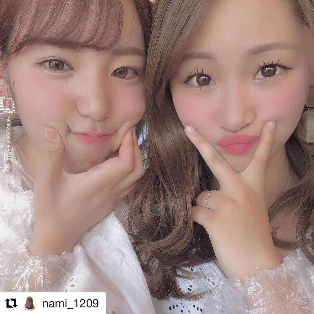 カラコン通販HOTEL LOVERS-ホテラバ-さんのインスタグラム写真 - (カラコン通販HOTEL LOVERS-ホテラバ-Instagram)「❤️ @nami_1209 さま😳💕 大人気色素薄い系カラコン❤️クリアベージュ着用ありがとうございます🙏🏻✨ めちゃくちゃ可愛いですっ☺️💕 . #カラコン #ホテラバ #アイクローゼット #クリアベージュ #eyecloset #HOTELLOVERS #Repost @nami_1209 with @get_repost ・・・ たまにはセルフィーも📷❤︎ 富士急あっという間に終わっちゃったけど楽しかった👋🏻💖（富士急感ある写真はない）（水対策のカッパに気づいた人は🙋🏻‍♀️してね）」5月30日 17時21分 - hotel_lovers.official