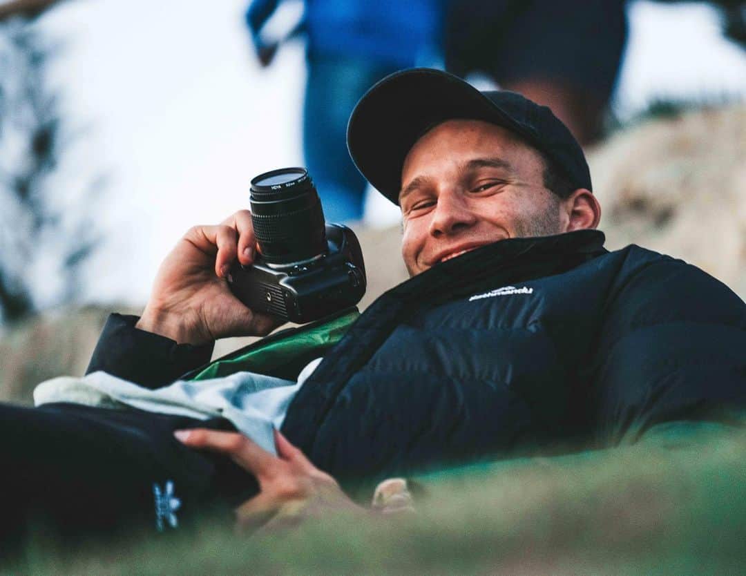 カーティス・マーシャルのインスタグラム：「Life’s like a film camera, you never know what you’re going to get 😅」