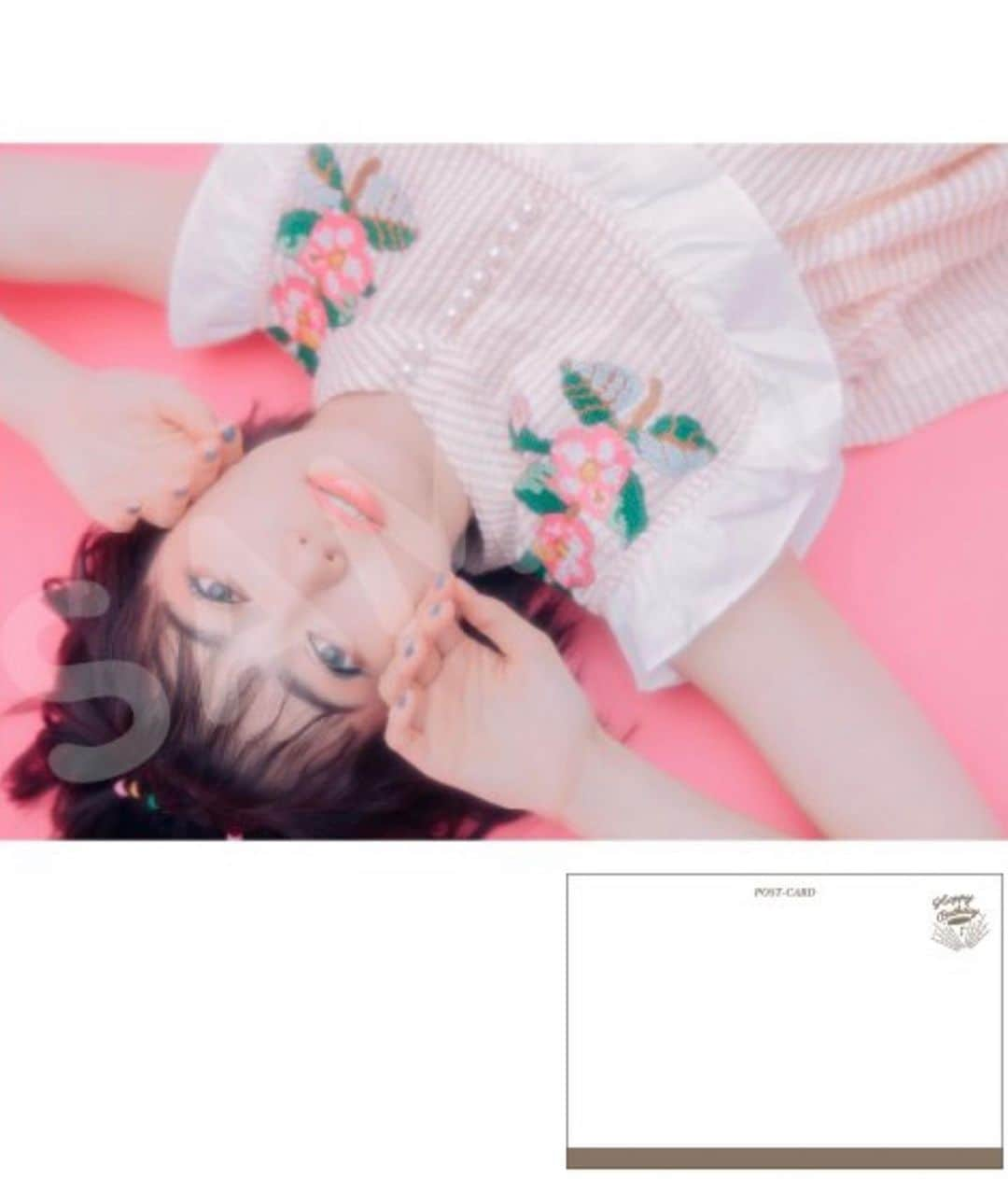 安本彩花さんのインスタグラム写真 - (安本彩花Instagram)「ㅤㅤㅤ ㅤㅤㅤㅤㅤㅤ ㅤㅤㅤ今年の生誕グッズはポストカードブック📚  今回もいろんなテーマで写真撮ってもらったよ♪  去年と違った安本を見せたくてこんな感じにしてみた！ 他にもまだまだいろんな安本が詰まってるぞい。 これは見てのお楽しみだなっ✨✌🏻 今日から6月3日まで予約できるよ！ ぜひぜひゲットしてねー  てか20枚で1800円とか安本太っ腹じゃね？ とっても素敵に撮って頂いたので撮影中に枚数増やすことになりました😆 安本の欲張り〜  #ポストカード#ブック #エビ中#安本彩花#21歳#生誕#グッズ」5月30日 18時04分 - yasumoto_ayaka_official