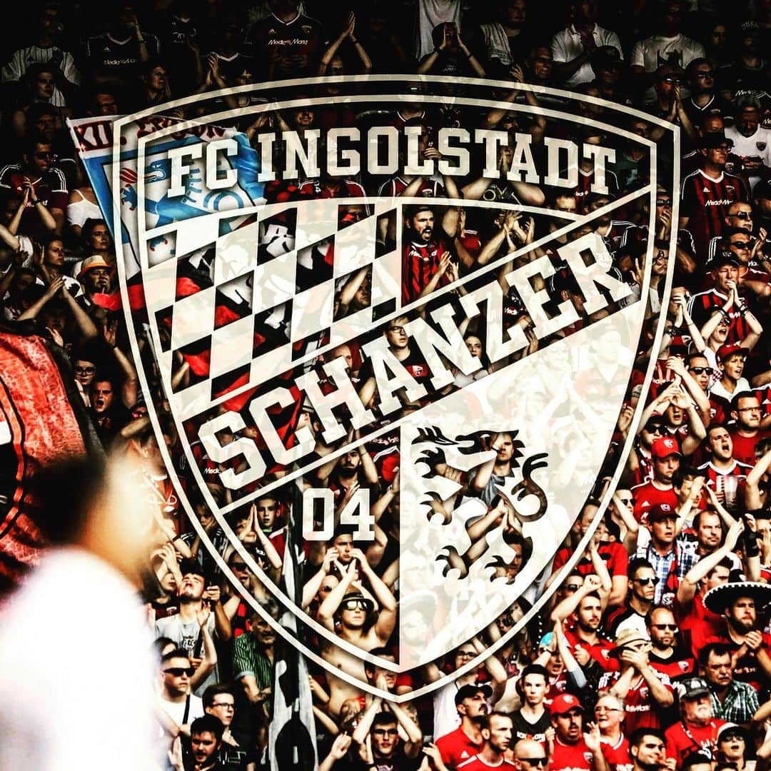 FCインゴルシュタット04さんのインスタグラム写真 - (FCインゴルシュタット04Instagram)「Liebe #Schanzer, es war ohne Zweifel einer der bittersten Momente, die wir, als Mitarbeiter und Teil dieses Vereins, jemals erleben mussten. Und der Schmerz hält wohl leider noch etwas an. ___________ Klar ist für uns aber: Jeder einzelne Mitarbeiter des FC Ingolstadt 04 wird auch weiterhin von ganzem Herzen und mit vollem Einsatz alles für diesen Klub geben. Aufgeben ist keine Option - das war es nie. Das haben wir auch nicht, als wir bereits am Abgrund standen. Was Zusammenhalt zwischen Team, Fans und Mitarbeitern auslösen kann, haben wir in den letzten Wochen erlebt. Und darauf werden wir aufbauen. __________ In diesen Zeiten ist es schwerer denn je, die richtigen Worte zu finden und wir hoffen, ihr seht es uns nach, falls es mal nicht gelingen sollte. Wir versuchen es trotzdem und werden euch auch in Zukunft über alle News rund um unseren Verein auf dem Laufenden halten. Schanzer, das sind wir! 🖤❤️ Euer FCI-Media-Team . #einmalschanzerimmerschanzer #Ingolstadt #FCI #meinverein #fussball #soccer #football #zusammen #gemeinsam #immerweiter #kopfhoch」5月30日 18時29分 - dieschanzer