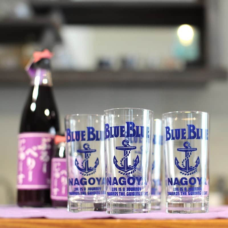 ハリウッドランチマーケットさんのインスタグラム写真 - (ハリウッドランチマーケットInstagram)「BLUE BLUE NAGOYA ORIGINAL GLASS（700074416）﻿ ￥1,000+TAX﻿﻿﻿﻿﻿ ﻿ ブルーブルー名古屋のスーベニア商品です。﻿ 通信販売も承ります。﻿ ﻿ 愛知県名古屋市中区栄3-23-20﻿ TEL.052-269-0422﻿ ﻿ #bluebluenagoya #ブルーブルー名古屋 #blueblue #ブルーブルー #souvenir #seilin #聖林公司」5月30日 18時33分 - seilin_official